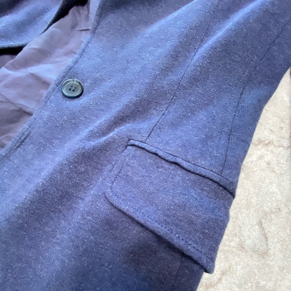 Aritzia Talula Boyfriend Blazer - Picture 4 of 10